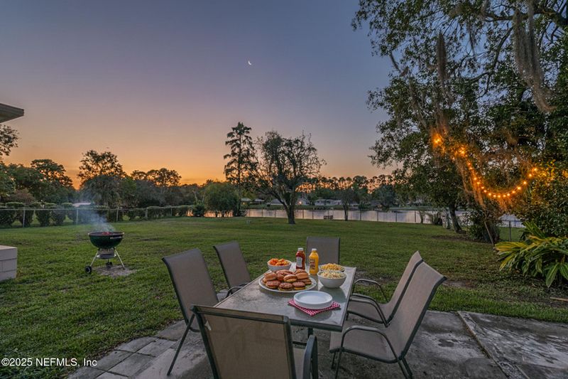 7470 Spinola Rd, Jacksonville, FL 32217