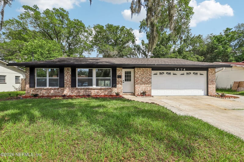 7474 Deepwood Dr N, Jacksonville, FL 32244