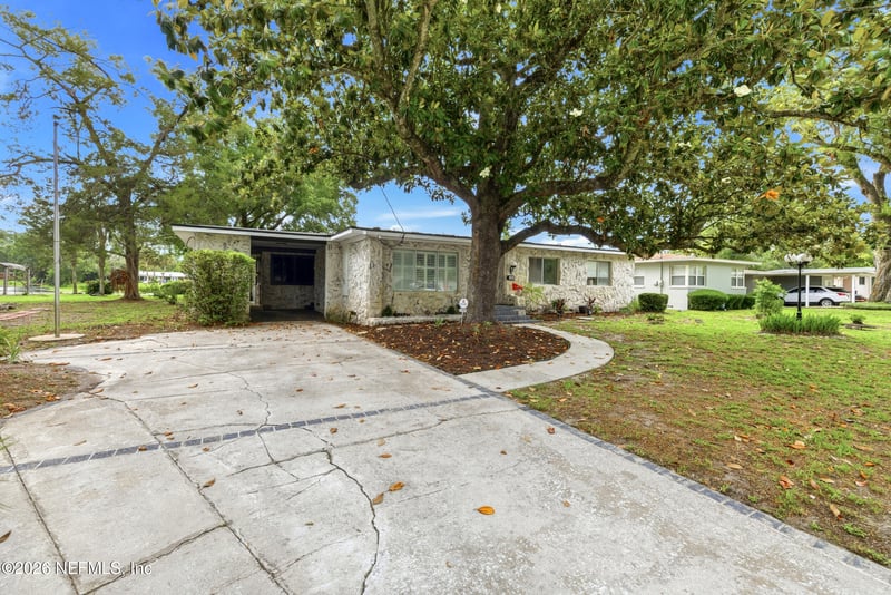 7484 Spinola Rd, Jacksonville, FL 32217