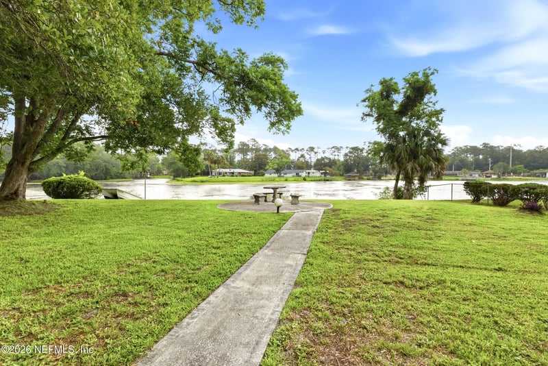 7484 Spinola Rd, Jacksonville, FL 32217