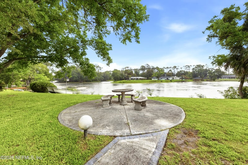7484 Spinola Rd, Jacksonville, FL 32217