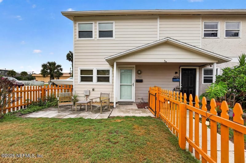 750 Cavalla Rd, Atlantic Beach, FL 32233