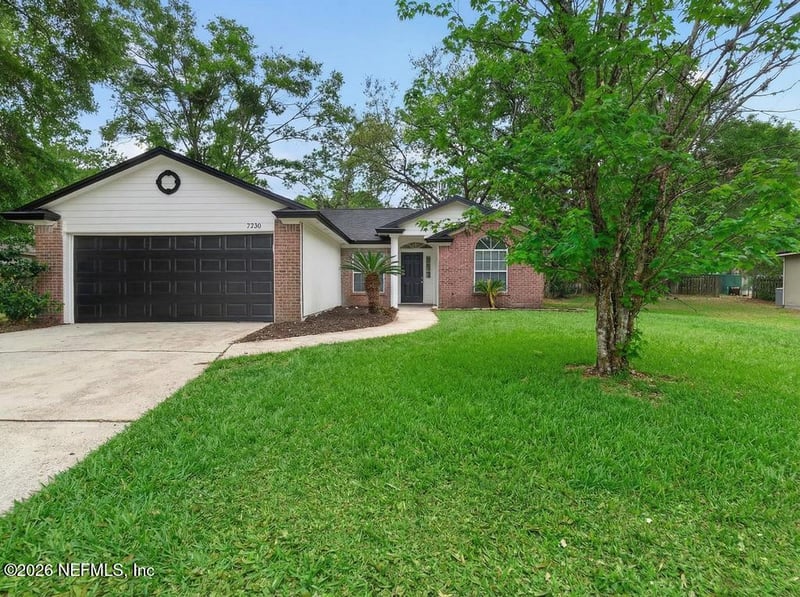 7530 Fawn Lake Dr S, Jacksonville, FL 32256