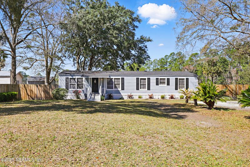 75586 Johnson Lake Dr, Yulee, FL 32097
