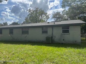 7577 W John F Kennedy Dr W, Jacksonville, FL 32219