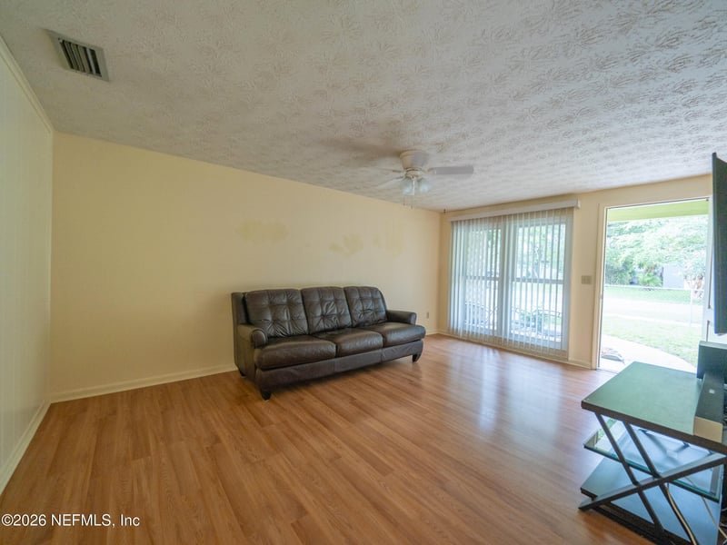 758 Trambley Dr E, Jacksonville, FL 32221