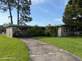 7606 Contour Dr, Jacksonville, FL 32221