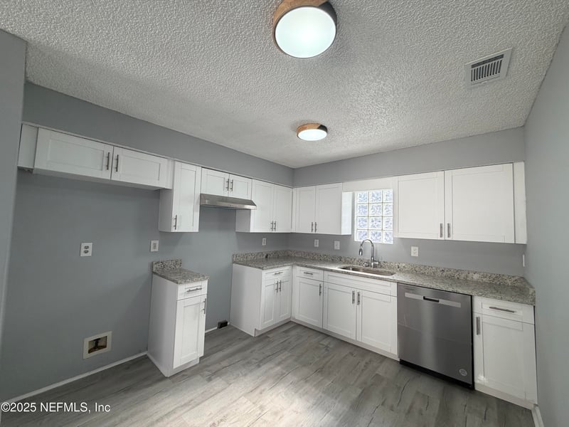 761 Trekker St, Jacksonville, FL 32216