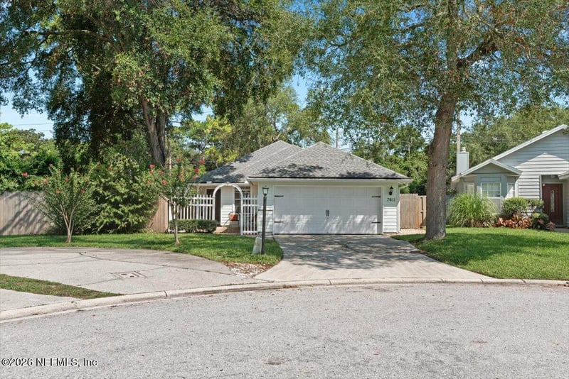 7611 Leafy Forest Way, Jacksonville, FL 32277