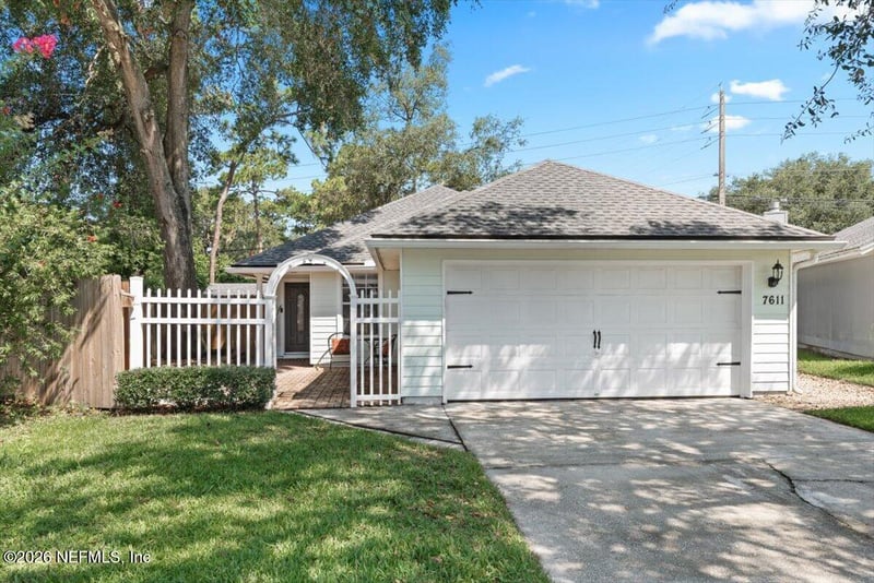 7611 Leafy Forest Way, Jacksonville, FL 32277