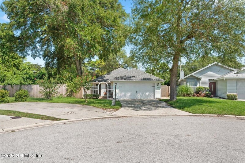 7611 Leafy Forest Way, Jacksonville, FL 32277