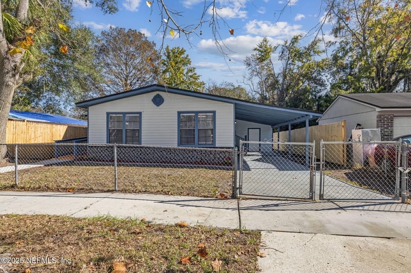 7611 Mccowan Dr, Jacksonville, FL 32244