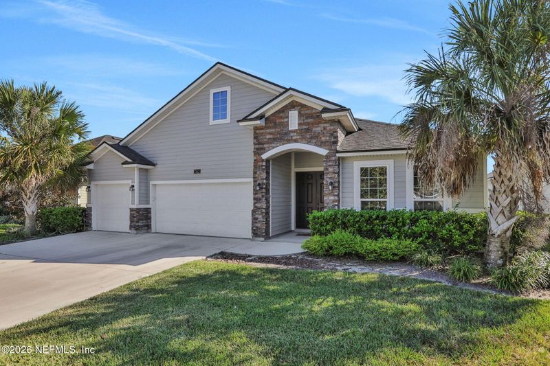 762 Bent Creek Dr, St Johns, FL 32259