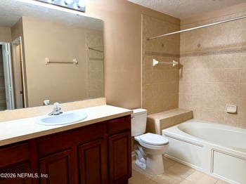 762 Ginger Mill Dr, St Johns, FL 32259