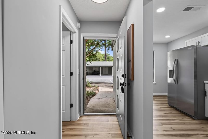 7623 Baymeadows Cir W #2042, Jacksonville, FL 32256