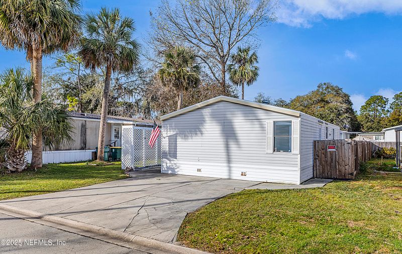 7623 Timberwood Dr, Jacksonville, FL 32256