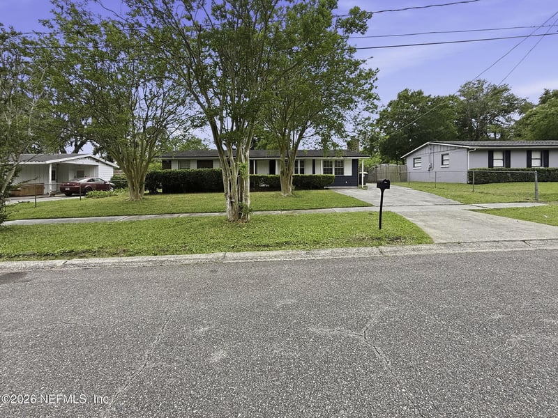 7632 Hillside Dr, Jacksonville, FL 32221