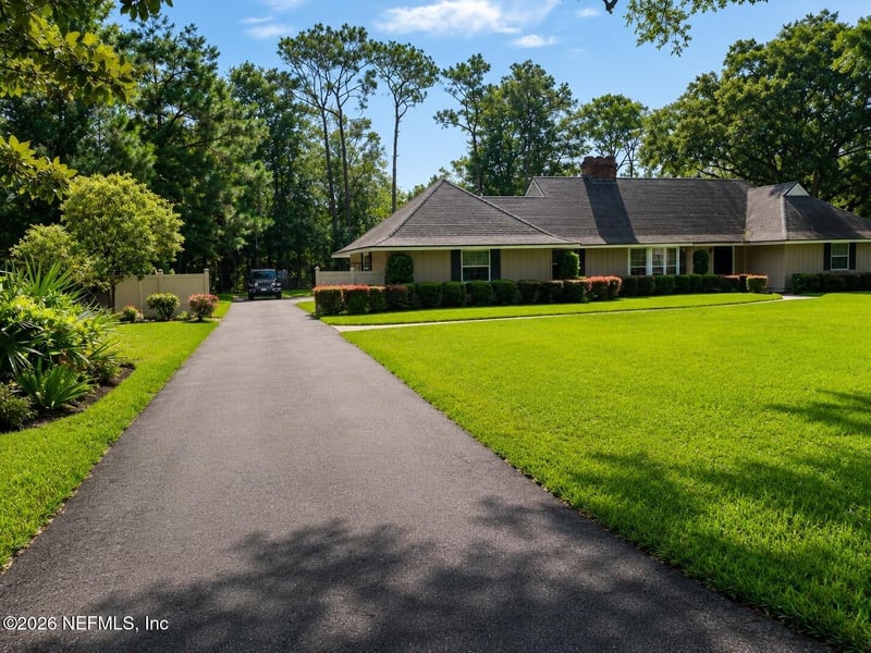 7653 Hunters Grove Rd, Jacksonville, FL 32256