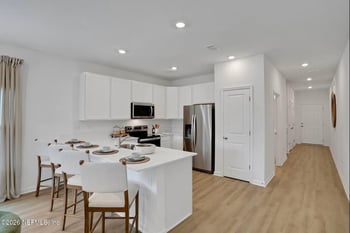 7662 Commander Ln, Jacksonville, FL 32256