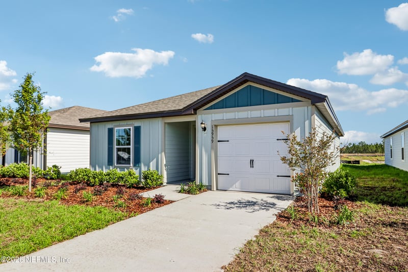 7664 Recon Dr, Jacksonville, FL 32244