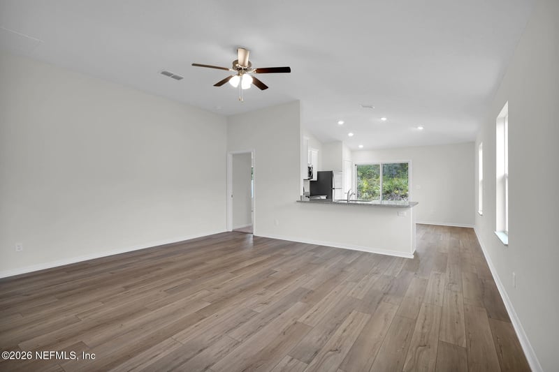 7668 Recon Dr, Jacksonville, FL 32244