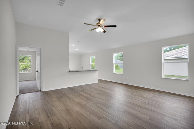 7668 Recon Dr, Jacksonville, FL 32244