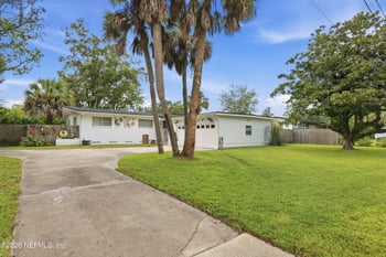 7672 Old Kings Rd S, Jacksonville, FL 32217