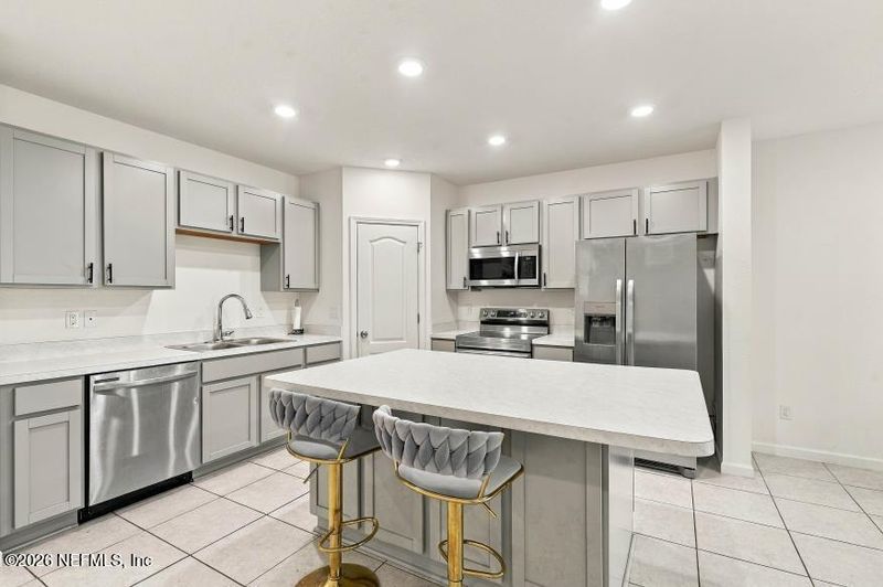 769 Talking Tree Dr, Jacksonville, FL 32205