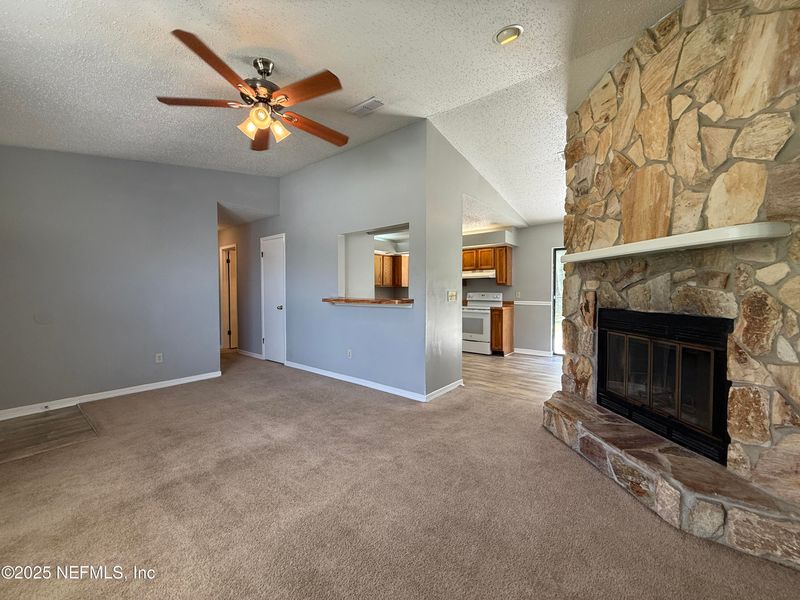 7691 Gregory Dr, Jacksonville, FL 32210