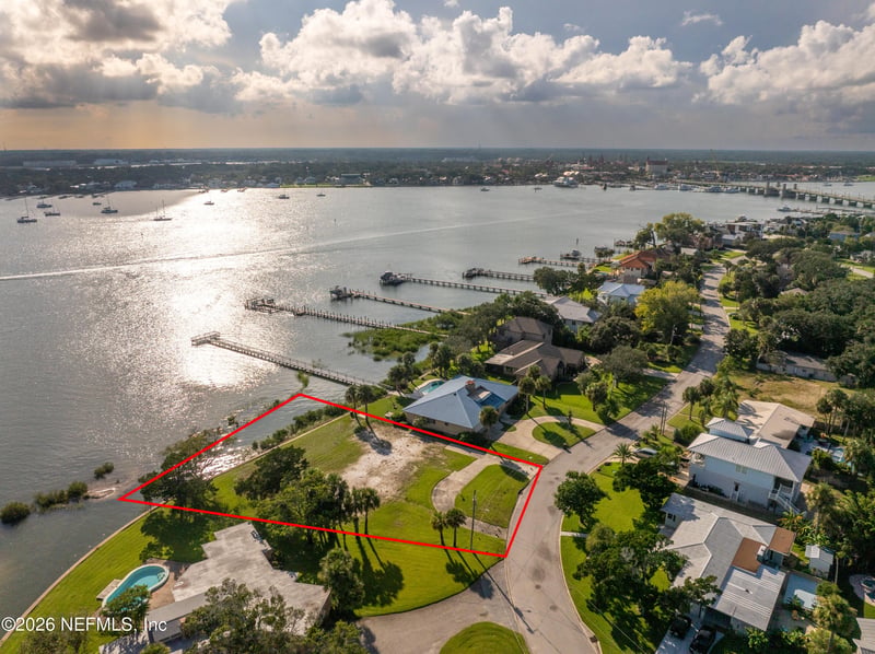 77 Dolphin Dr, St Augustine, FL 32080