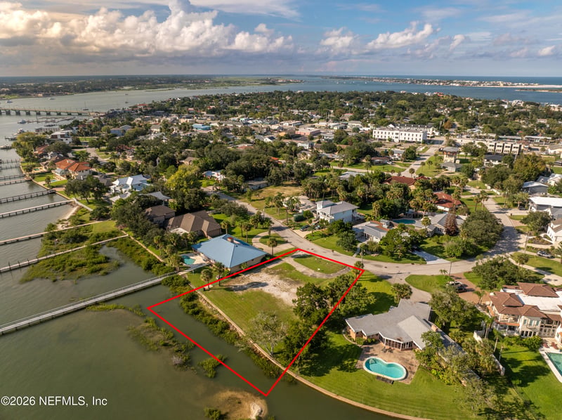 77 Dolphin Dr, St Augustine, FL 32080