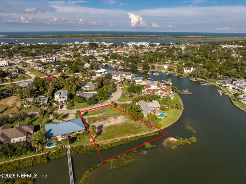 77 Dolphin Dr, St Augustine, FL 32080