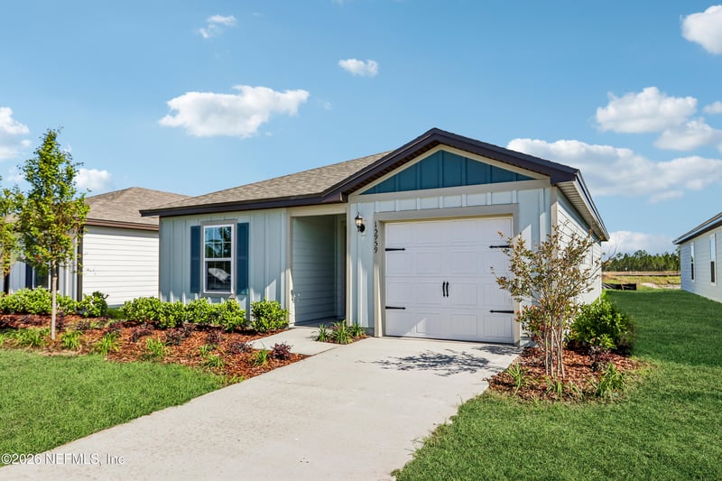 7700 Recon Dr, Jacksonville, FL 32244