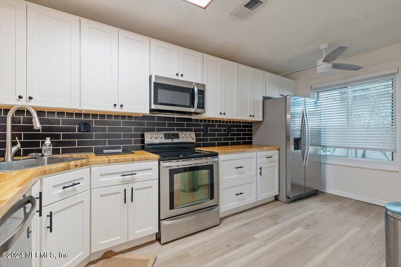 7701 Baymeadows Cir W #1124, Jacksonville, FL 32256