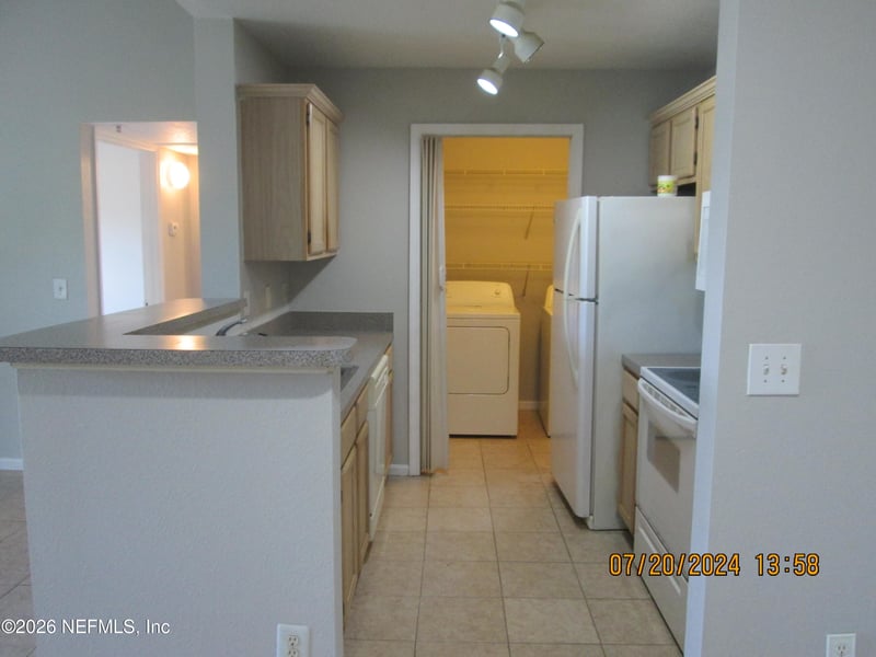 7701 Timberlin Park Blvd #733, Jacksonville, FL 32256