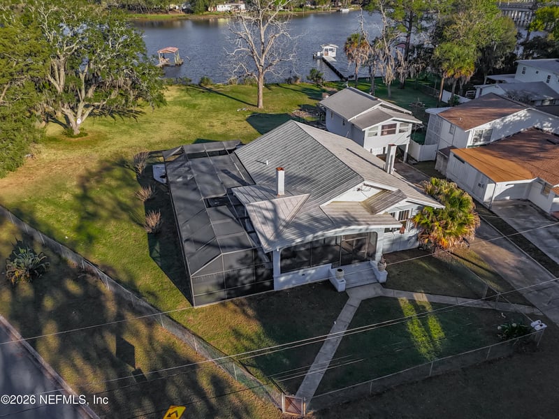 7702 N North Shore Dr, Jacksonville, FL 32208
