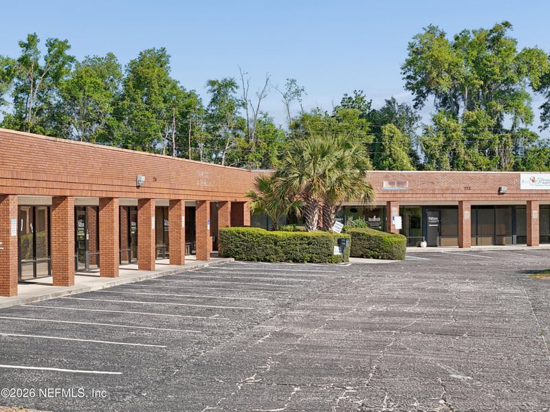 772 Foxridge Center Dr, Orange Park, FL 32065