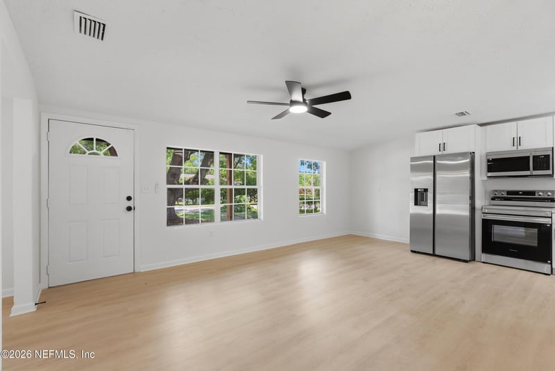 7752 Paschal St, Jacksonville, FL 32220