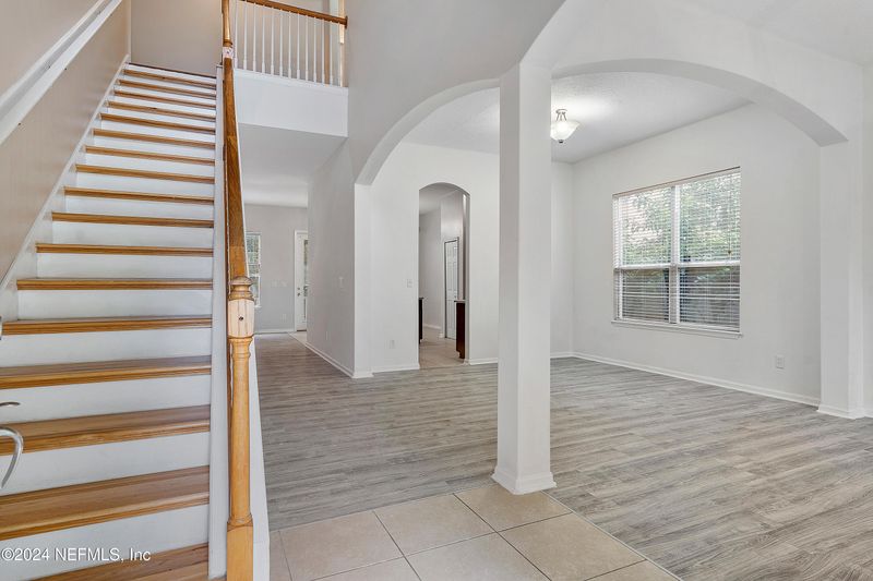 776 Candlebark Dr, Jacksonville, FL 32225