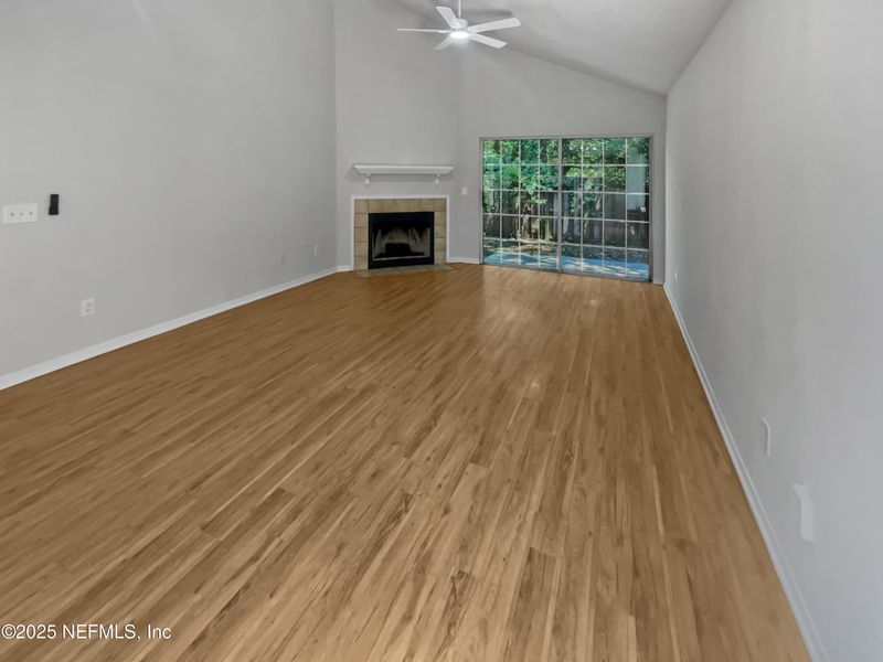 7771 Lynchburg Ct E, Jacksonville, FL 32277