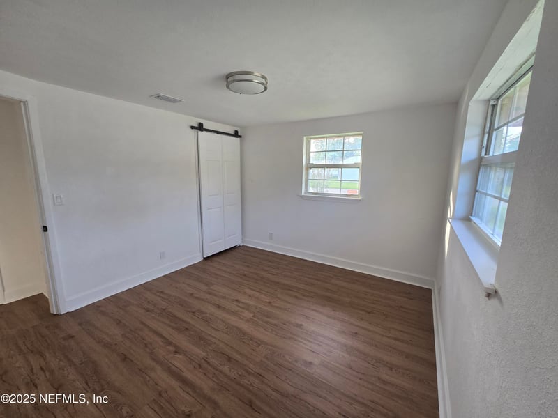 7772 Lake Park Dr, Jacksonville, FL 32208
