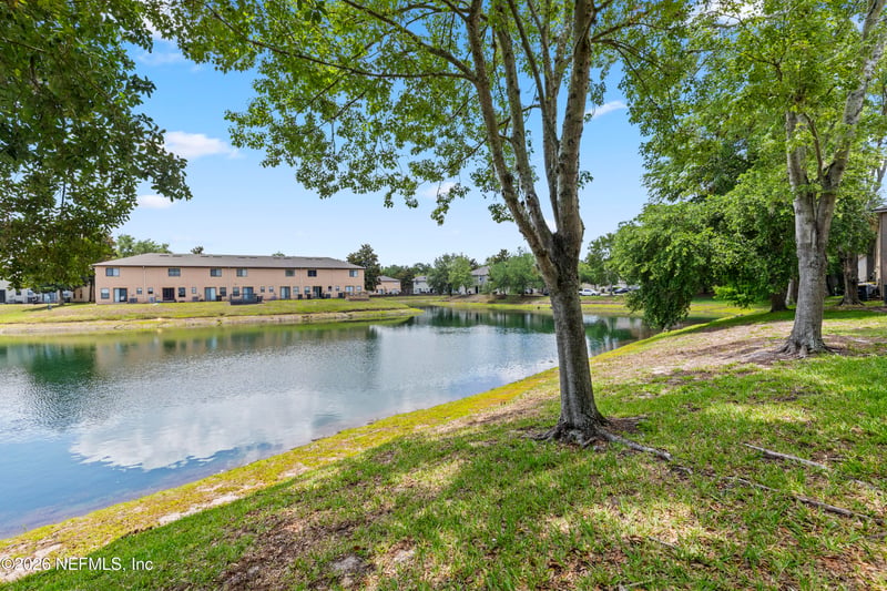 7774 Melvin Rd, Jacksonville, FL 32210