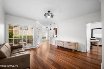 7800 Point Meadows Dr #1017, Jacksonville, FL 32256