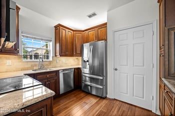 7800 Point Meadows Dr #1017, Jacksonville, FL 32256