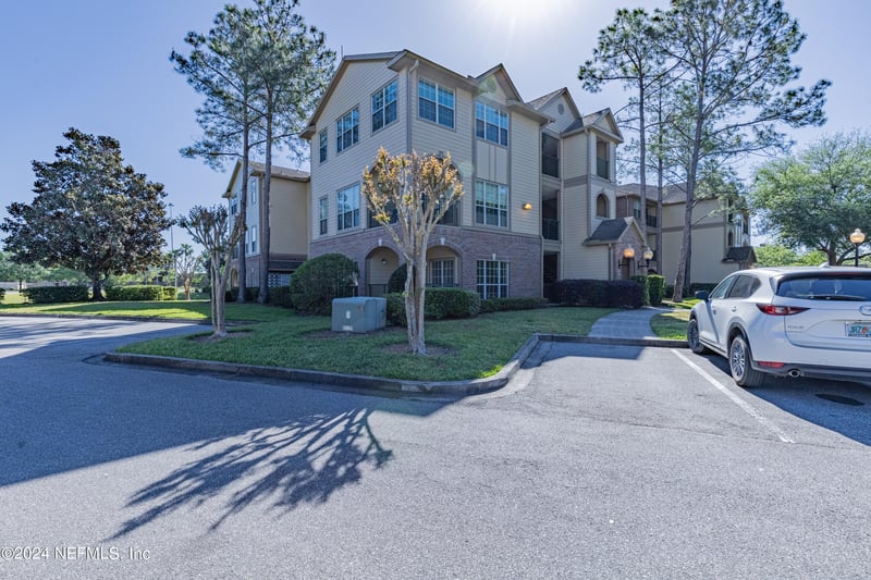 7800 Point Meadows Dr #1232, Jacksonville, FL 32256