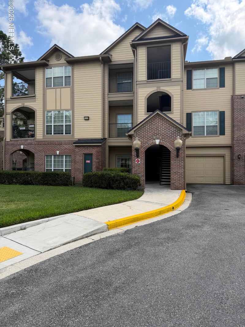7800 Point Meadows Dr #1431, Jacksonville, FL 32256