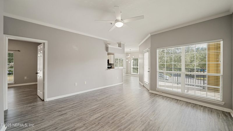 7800 Point Meadows Dr #221, Jacksonville, FL 32256