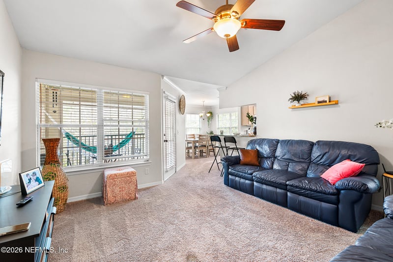 7800 Point Meadows Dr #238, Jacksonville, FL 32256