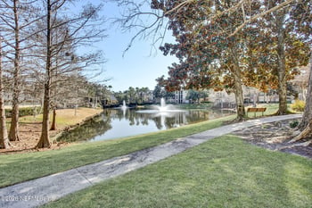 7800 Point Meadows Dr #631, Jacksonville, FL 32256