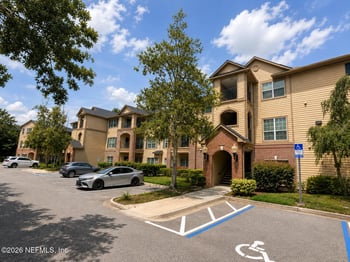 7800 Point Meadows Dr #731, Jacksonville, FL 32256